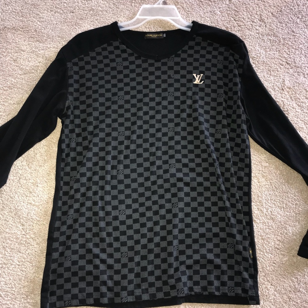 Beautiful Louis Vuitton long sleeve shirt!